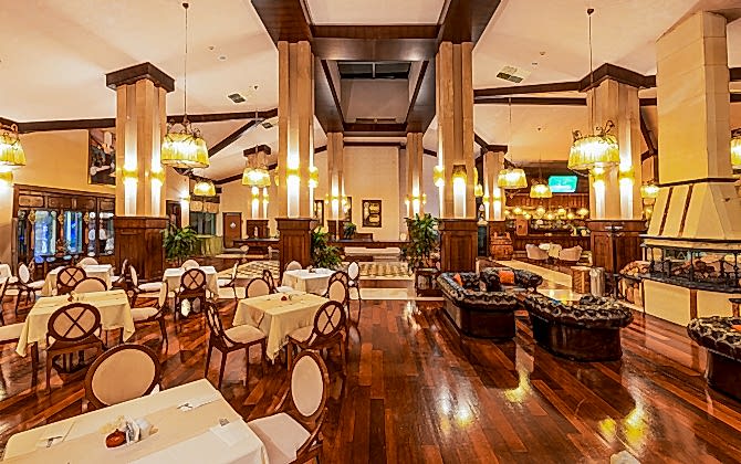 Dining M